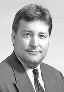 Jorge L. Freeland headshot